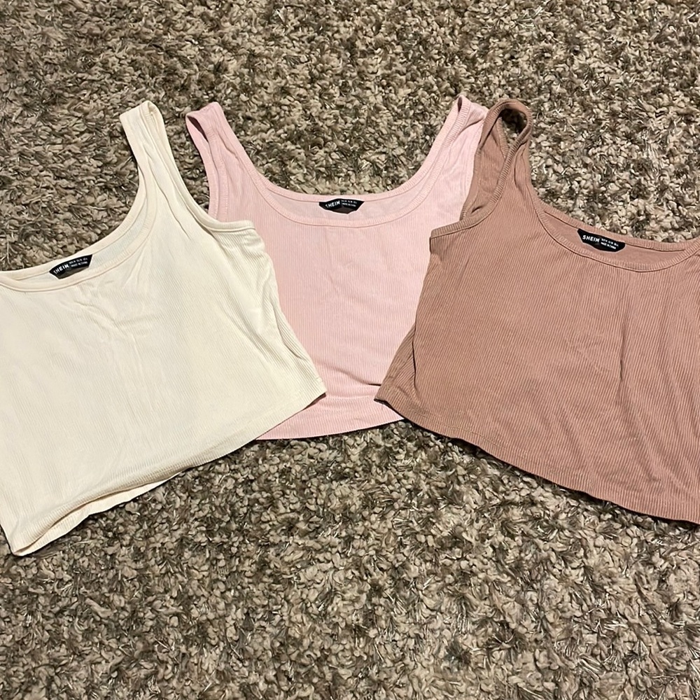 SHEIN silky ribbed cropped tank tops size m